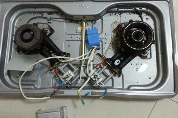 焦作帥康燃?xì)庠罹S修中心-24小時(shí)服務(wù)維修電話
